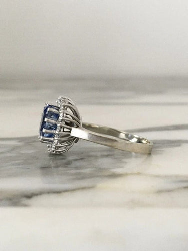 Bague 58.5 Bague pompadour en or blanc 18 k et platine, saphir de Ceylan et diamants 58 Facettes