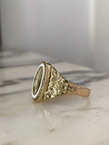 Bague 60 Bague ancienne en or jaune 14K avec émail blanc 58 Facettes