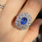 Bague 57 Bague marguerite en or blanc 18K avec saphir et diamants 58 Facettes