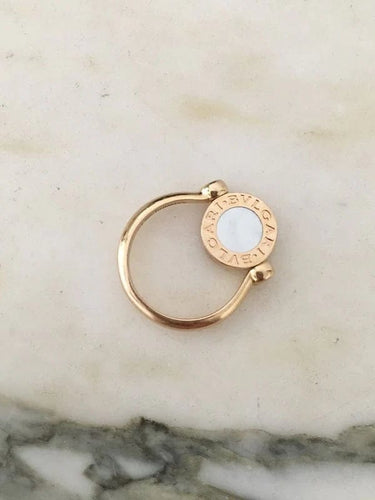 Bague 51 Bulgari - Bague BVLGARI BVLGARI en or rose 18k, nacre et onyx 58 Facettes