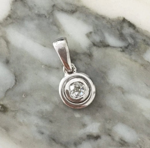 Pendentif Pendentif en or blanc 18K serti d’un diamant taille ancienne 0,25 ct 58 Facettes