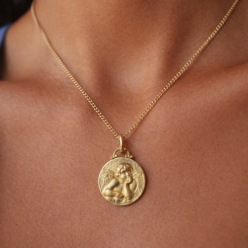 Pendentif Médaille Art nouveau n°117 - Angelot en or jaune 18 carats 58 Facettes BIJ124