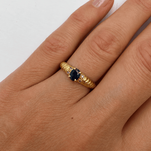 Bague 53 Bague jonc en or jaune 18 carats, saphir et diamants, années 1990 58 Facettes INV023