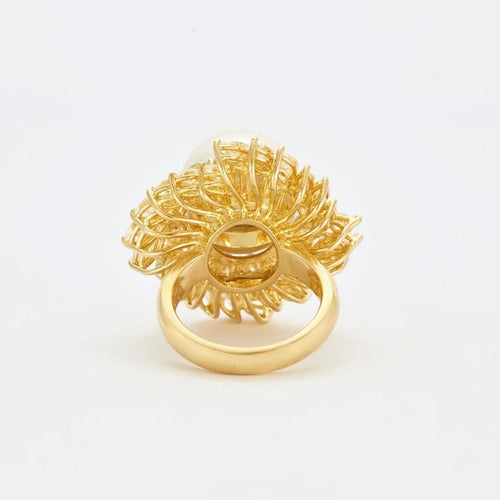 Bague 52 Carl Bucherer - Bague cocktail en or jaune avec perle des Mers du Sud et diamants 58 Facettes