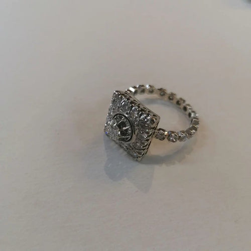 Bague 57 Bague rétro en or gris 750 sertie de diamants 58 Facettes