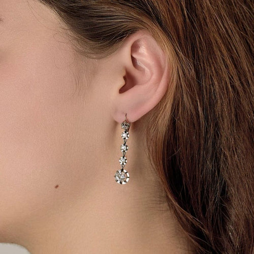 Boucles d'oreilles Boucles d'oreilles dormeuses anciennes en or 18K et diamants 58 Facettes
