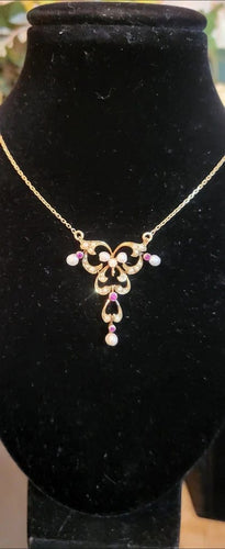 Collier Collier Art nouveau - Pendentif en or jaune 18 ct et 15 ct, rubis et perles 58 Facettes
