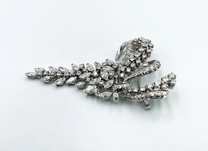 Broche Broche années 50 en or blanc et diamants 58 Facettes