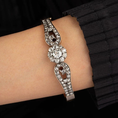 Bracelet Bracelet rigide - Or jaune et argent, diamants taille ancienne 58 Facettes 4418