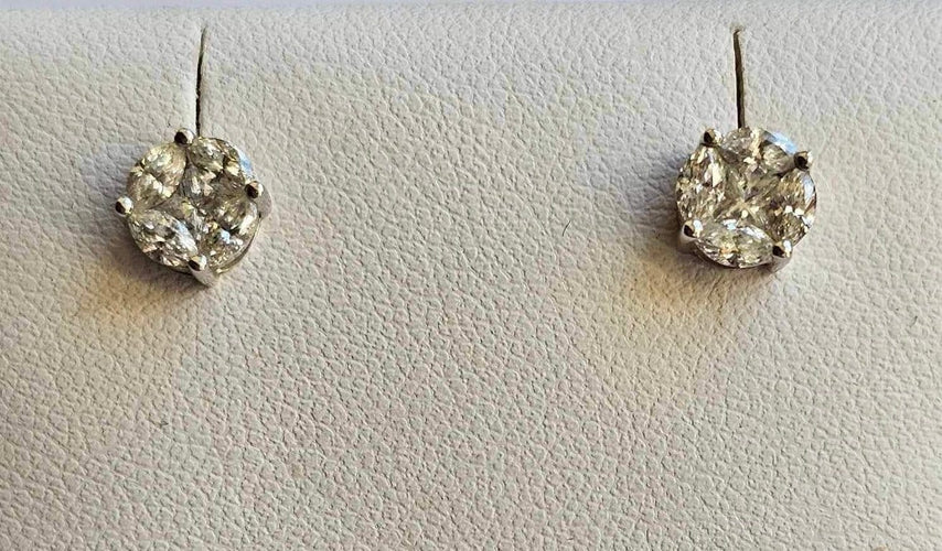 Boucles d'oreilles Hulchi Belluni - Boucles d’oreilles en or blanc 18 ct et diamants 58 Facettes 94401b08-WW