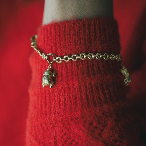 Bracelet Cartier Scarab - Bracelet en or jaune 18k 58 Facettes