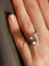 Bague 49 Bague en or blanc 750 avec perle grise et diamants 58 Facettes