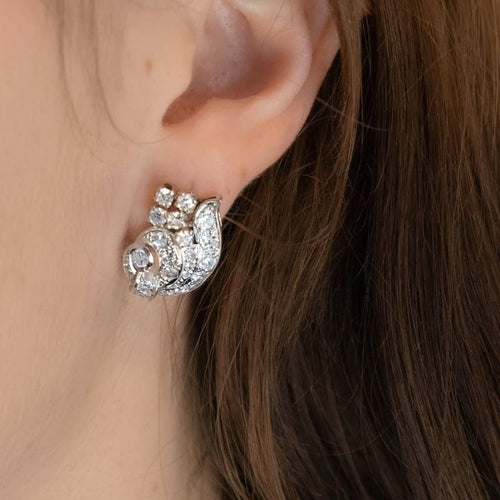 Boucles d'oreilles Boucles d’oreilles en platine serties de diamants taille ancienne 58 Facettes A880002