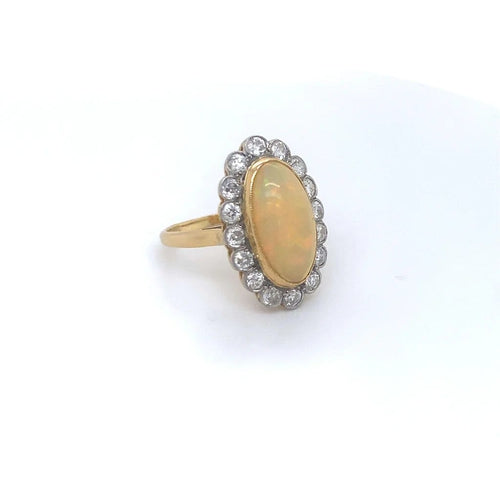 Bague 55 Bague en or jaune 18 K - Opale et halo de diamants 58 Facettes