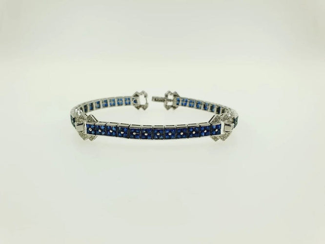 Bracelet Bracelet en or jaune 18 carats avec saphirs et diamants 58 Facettes