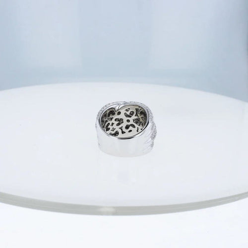 Bague 63 Bague en or blanc 18 carats et diamants 4,90 ct 58 Facettes 001.41527