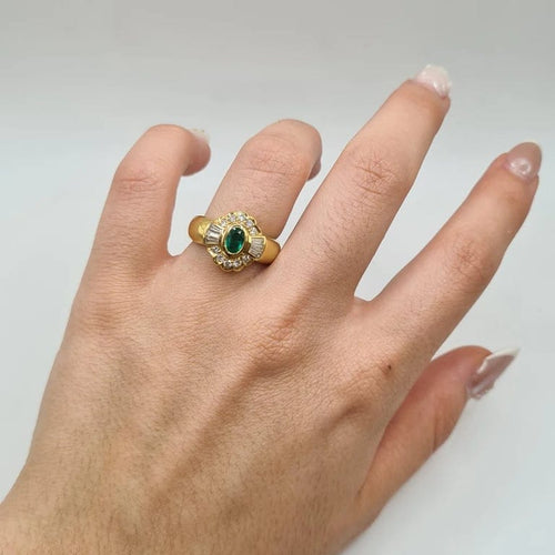 Bague 54 Bague fleur en or jaune 18 carats sertie d’émeraudes et diamants 58 Facettes