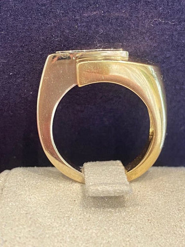 Bague 53 Bague moderniste en or jaune et or gris 18K avec diamants 58 Facettes