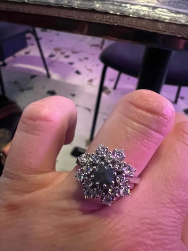 0b0443e7-b09d-48eb-e2e2-2fdafa2b3100