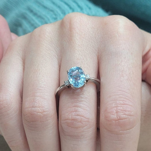 Bague 55 Bague - Aigue-marine et diamants en or blanc 18k 58 Facettes TA103