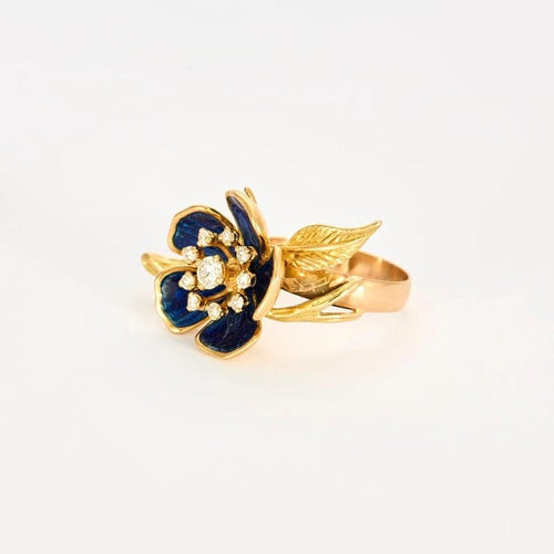 Bague 53 Bague fleur en or jaune 18 carats, émail bleu et diamants 58 Facettes