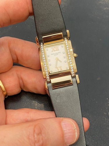 Montre Patek Philippe Twenty~4 - Montre en or jaune avec boucle déployante 58 Facettes