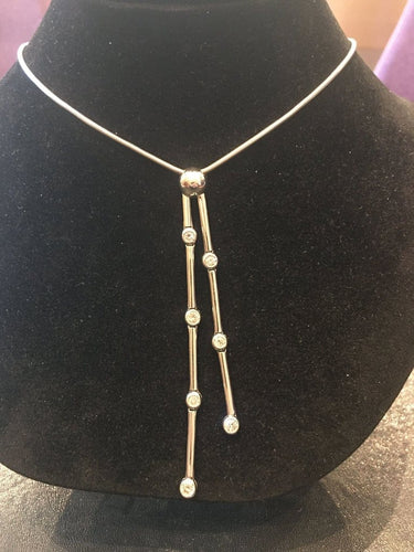 Collier Collier style négligé en or blanc 18 ct et diamants 58 Facettes