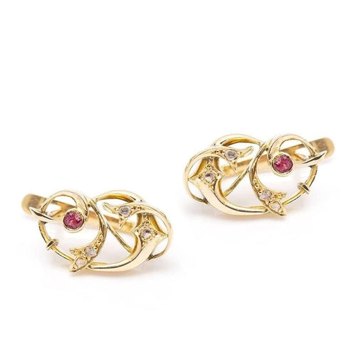 Boucles d'oreilles Boucles d'oreilles en or jaune 18 carats avec rubis et diamants 58 Facettes D359873JC