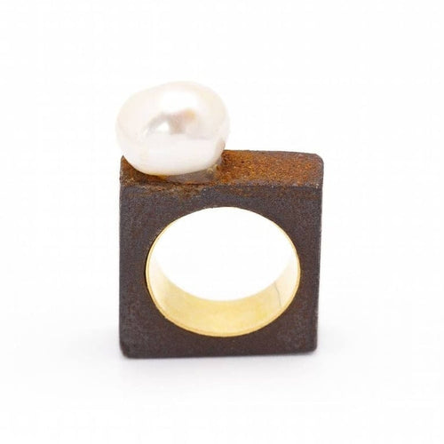 Bague 55 IRON - Bague en or jaune 18 ct avec perle baroque 58 Facettes D360263JE