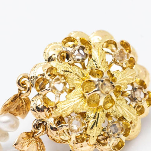 Boucles d'oreilles Keshi 1900 - Boucles d'oreilles Novecentismo en or jaune 18 carats, diamants et perles 58 Facettes D361018JC