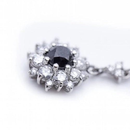Boucles d'oreilles Boucles d’oreilles pendantes - Or blanc 18 kt et diamants 58 Facettes N102862LF