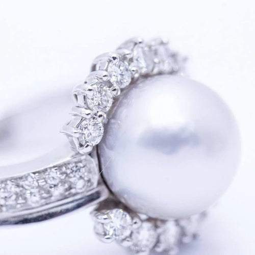 Bague 53 Bague en or blanc 18 ct avec perle de culture et diamants 58 Facettes N102930EJ