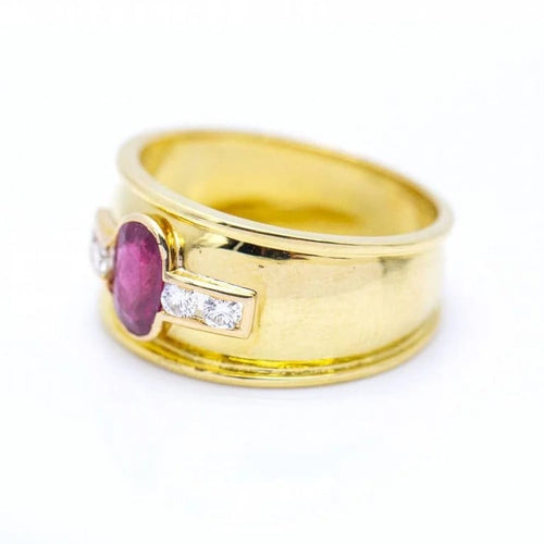 Bague 54 Bague en or jaune 18 ct avec rubis ovale et diamants 58 Facettes N102932EJ