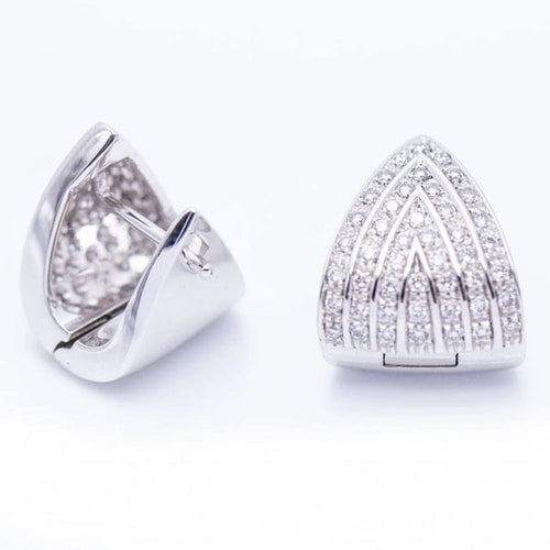 Boucles d'oreilles Boucles d’oreilles triangulaires en or blanc 18 ct et diamants 58 Facettes N102939EJ