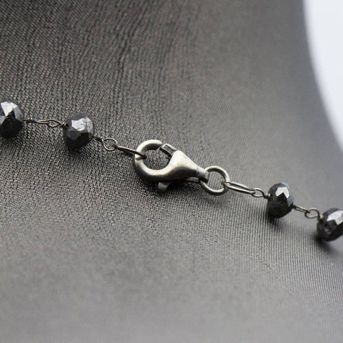 Collier Collier chapelet - Or blanc 18 ct et diamants noirs 58 Facettes D359131VN