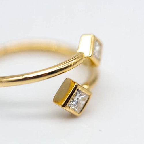 Bague 53 Bague Princess en or jaune 18 carats et diamants taille princesse 58 Facettes D364481GM