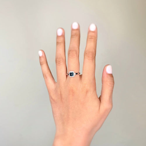 Bague 54 FRED Pain de Sucre - Bague en or blanc 750 avec topaze et diamants 58 Facettes 260059R