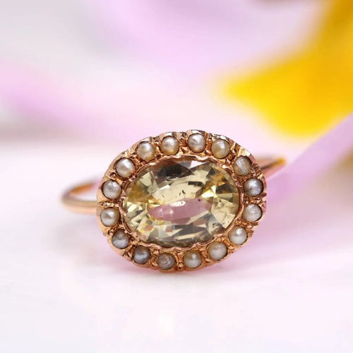 Bague 52 Bague ancienne en or rose 18 carats, saphir jaune et perles fines 58 Facettes 24-157
