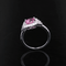 Bague 52 Bague coussin en or blanc 18 carats, saphir rose et diamants 58 Facettes 24-153