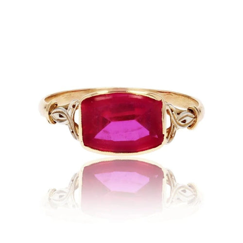 Bague 53 Bague ancienne en or jaune 18 carats au rubis de synthèse 58 Facettes 20-159