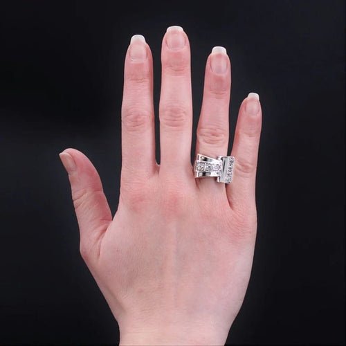 Bague 58 Bague tank asymétrique en or rhodié 18 carats et diamants 58 Facettes 22-625
