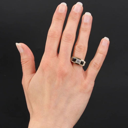 Bague 57 Bague jarretière Art déco en or jaune 18 carats, saphirs et diamant 58 Facettes 20-123