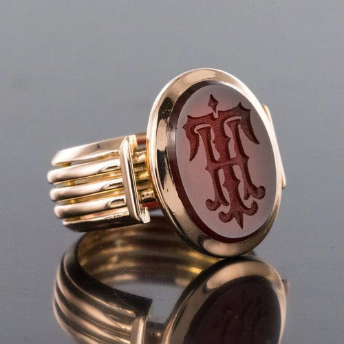 Bague 53 Bague chevalière intaille sur cornaline en or jaune 18 carats 58 Facettes 19-641-51
