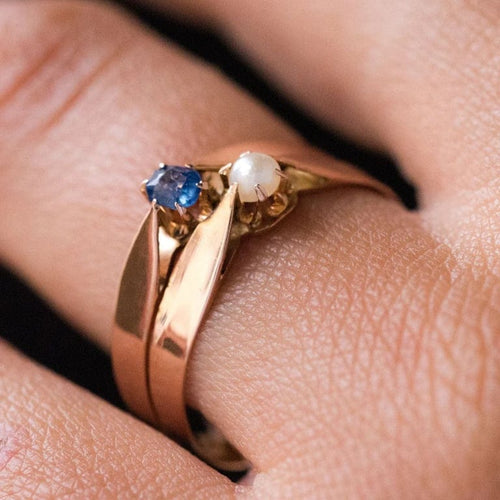 Bague 58 Bague toi et moi ancienne en or rose 18 ct, perle fine et saphir 58 Facettes 20-232-56