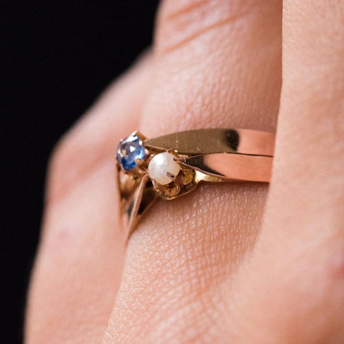 Bague 58 Bague toi et moi ancienne en or rose 18 ct, perle fine et saphir 58 Facettes 20-232-56