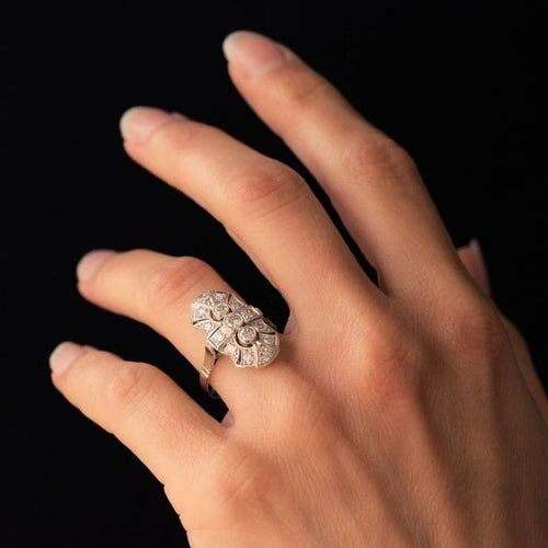 Bague 53 Bague style Art déco en or blanc 18 carats et diamants 58 Facettes 20-263-57