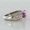 Bague 51 Bague en or blanc 18 carats avec saphir rose et diamants 58 Facettes 00-211-2712936-52