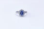 Bague 55 Bague marguerite saphir en or blanc 18K et diamants 58 Facettes BAG.MARGT.S.LIGNE