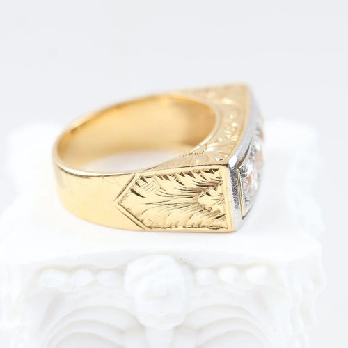 Bague 54 Bague vintage trois pierres en or jaune, platine et diamants 58 Facettes 2335