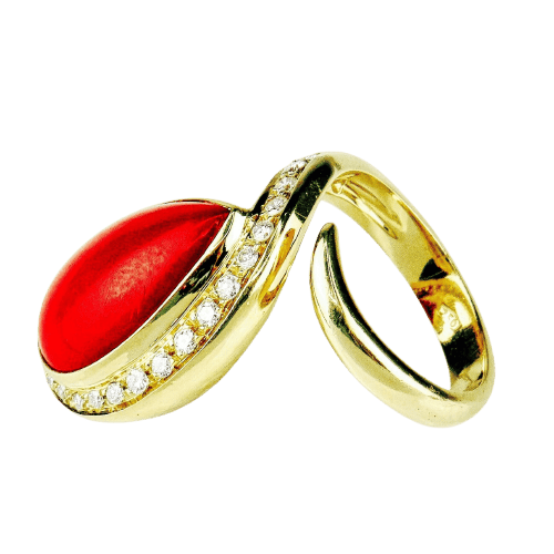 Bague 55 Bague en or jaune 18 carats, corail et diamants 58 Facettes 1853